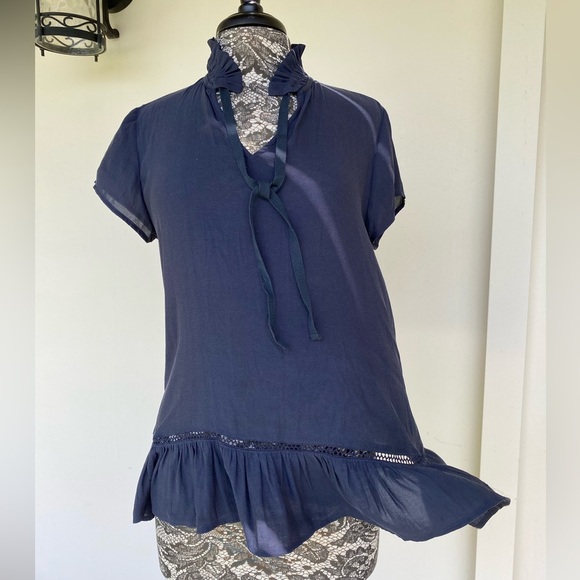 RO&DE navy short sleeve blouse. Size medium. - Picture 1 of 4
